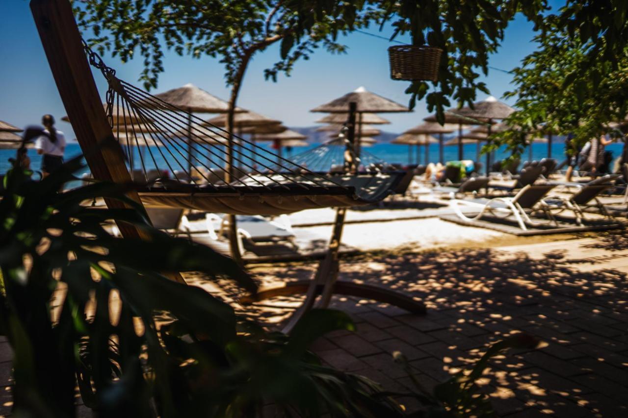 Zoe Seaside Resort Ялова Екстер'єр фото